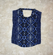 Load image into Gallery viewer, Navy Patterned Top
