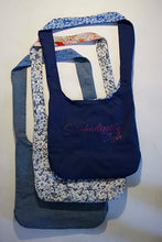 Load image into Gallery viewer, Sarahndipity Style Tote Bag
